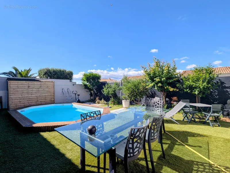 Photo Maison à Saint-Nazaire-D'aude au prix de 259 000€