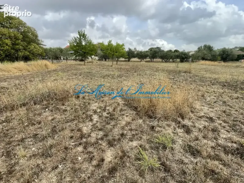Photo Terrain à Saint-Hilaire-De-Brethmas au prix de 65 900€