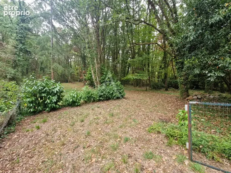Photo Terrain à Brem-Sur-Mer au prix de 14 000€