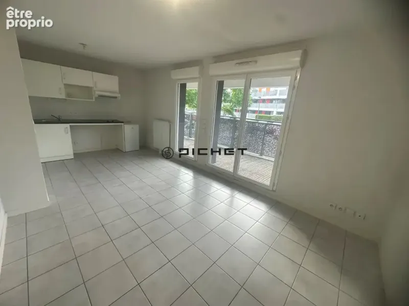 Photo Appartement à Villenave-D'ornon au prix de 129 000€