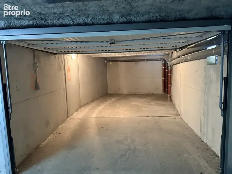 Photo Parking à Roquebrune-Sur-Argens au prix de 25 000€