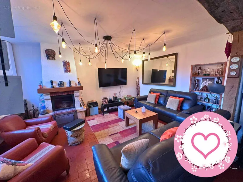 Photo Maison à Les Bordes au prix de 179 000€