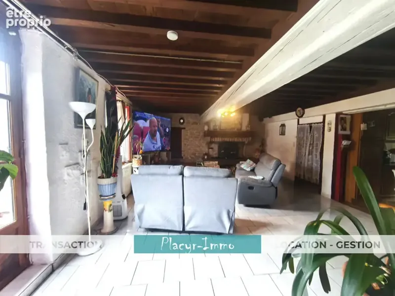 Photo Maison à Boz au prix de 311 000€