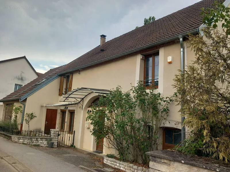 Photo Maison à Authume au prix de 249 500€