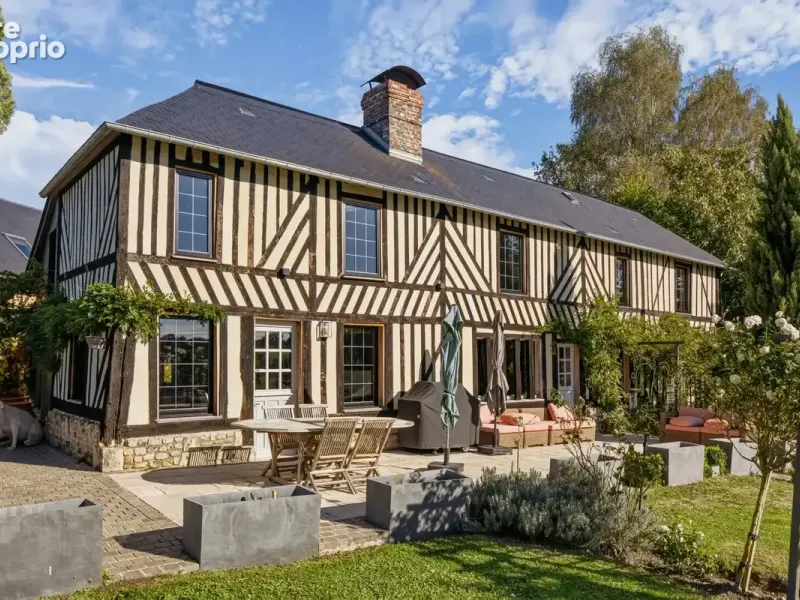 Photo Maison à Pont-L'eveque au prix de 755 000€