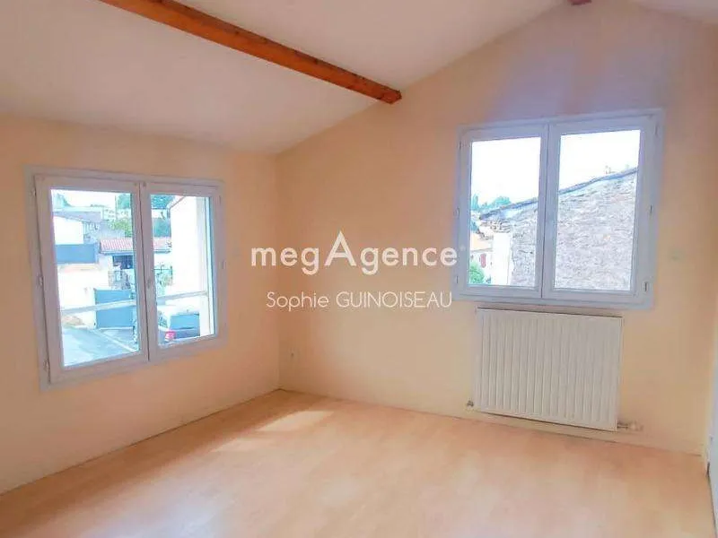 Photo Maison à La Tessoualle au prix de 148 500€