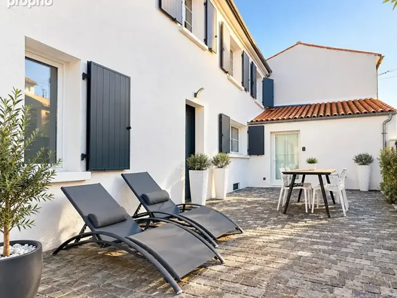 Photo Maison à Saintes au prix de 275 600€