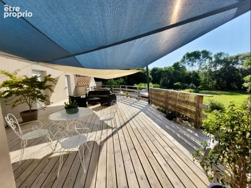 Photo Maison à Breuil-Magne au prix de 335 675€
