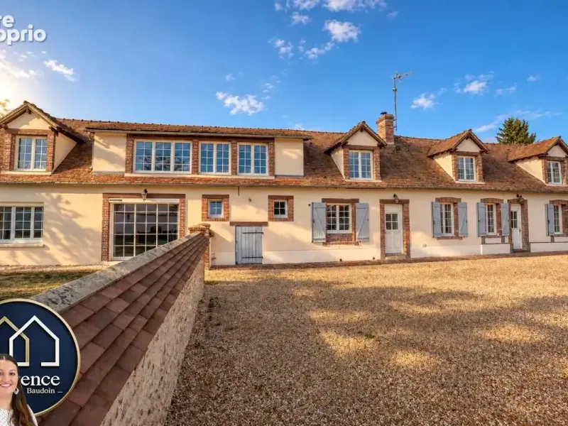 Photo Maison à Charpont au prix de 379 000€
