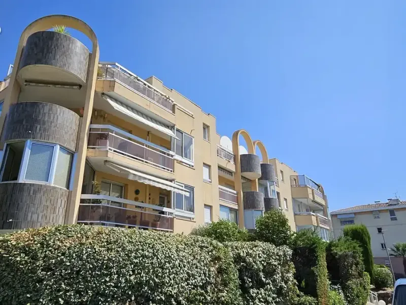 Photo Appartement à Saint-Raphael au prix de 196 000€