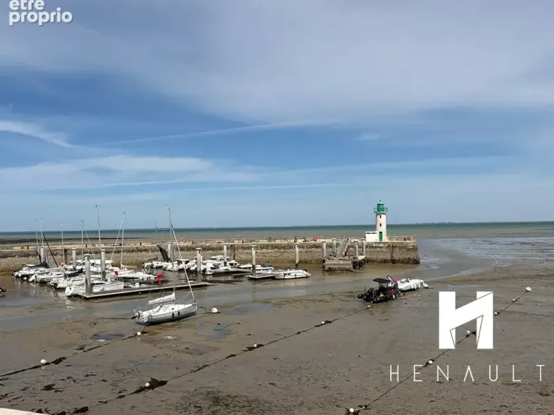 Photo Appartement à La Flotte au prix de 220 500€