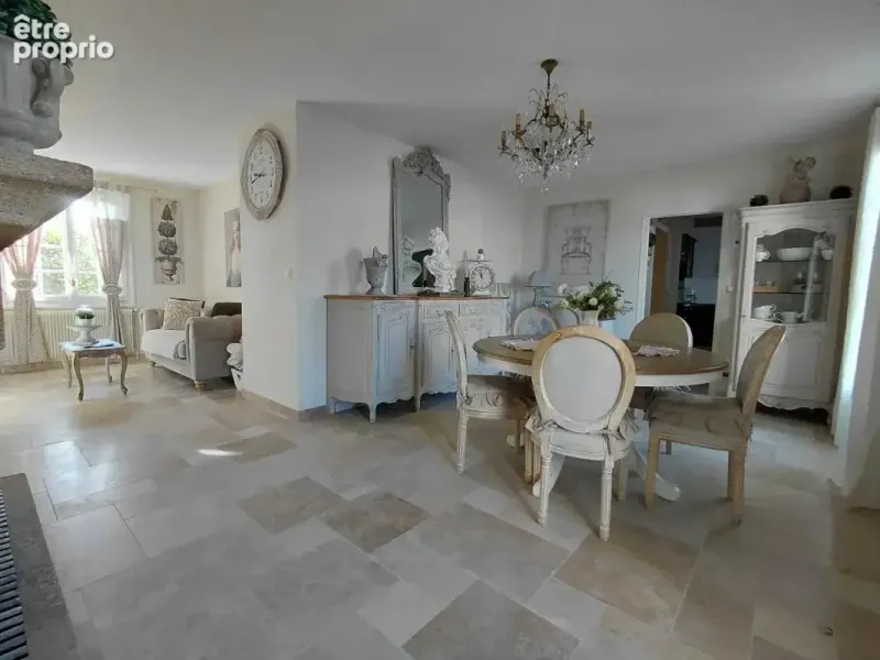 Photo Maison à Le Mans au prix de 275 800€