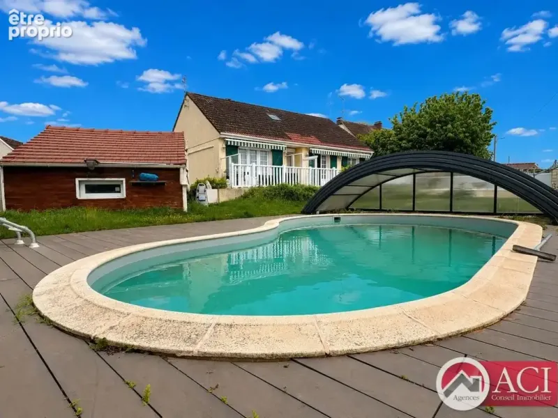Photo Maison à Saint-Crepin-Ibouvillers au prix de 269 000€