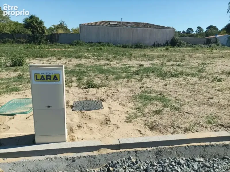 Photo Terrain à Saint-Augustin au prix de 98 000€