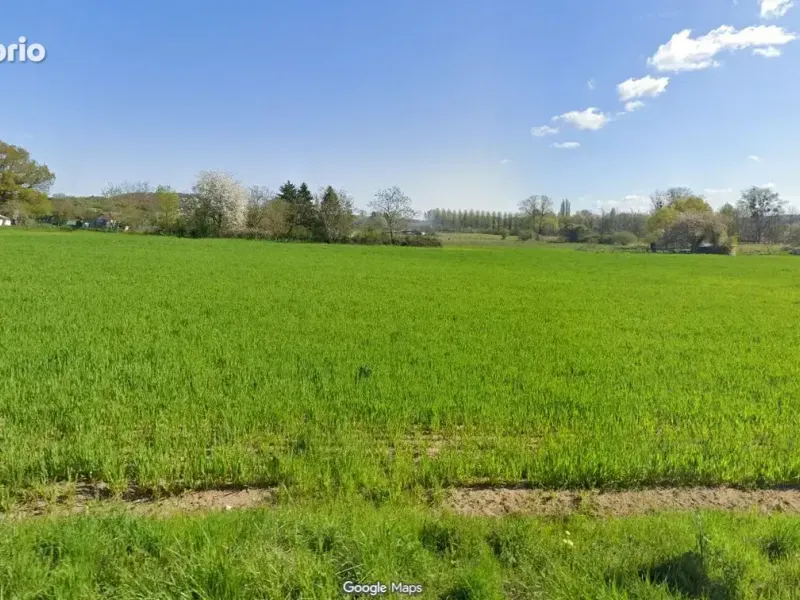 Photo Terrain à Garchizy au prix de 36 000€