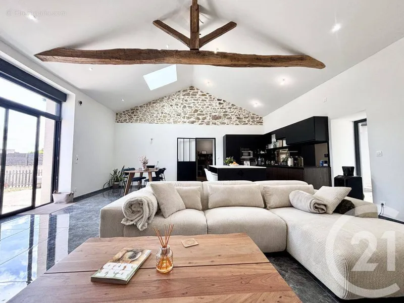Photo Maison à Feytiat au prix de 349 000€