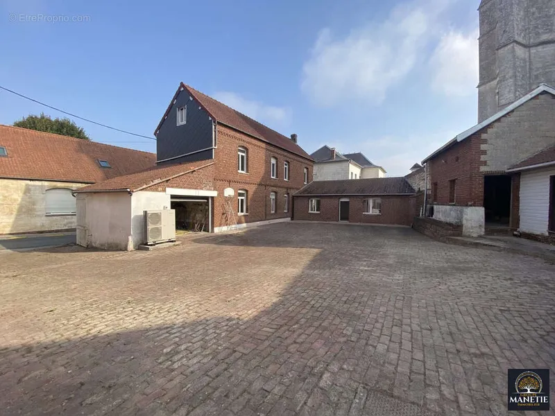 Photo Maison à Beaumetz-Les-Loges au prix de 210 000€