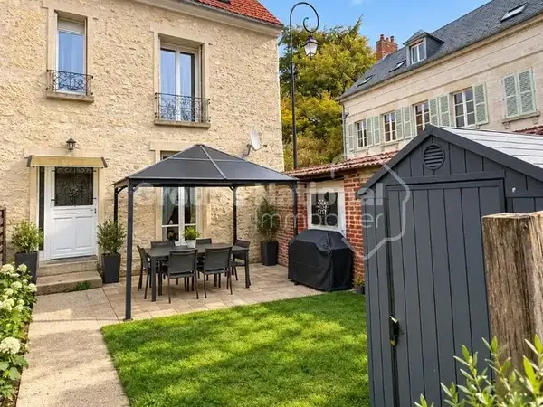 Photo Maison à Henonville au prix de 215 000€