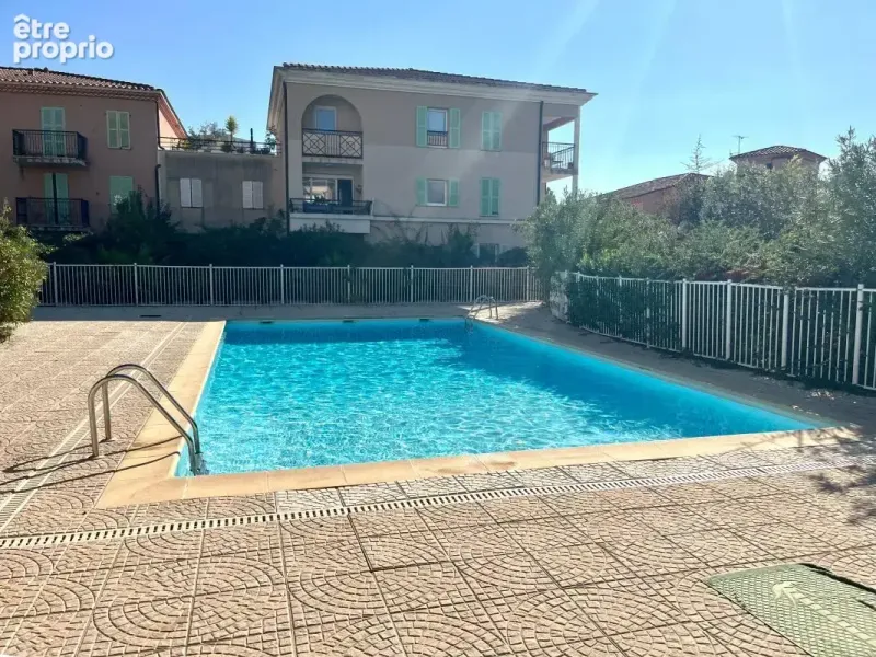 Photo Appartement à Le Cannet au prix de 139 000€
