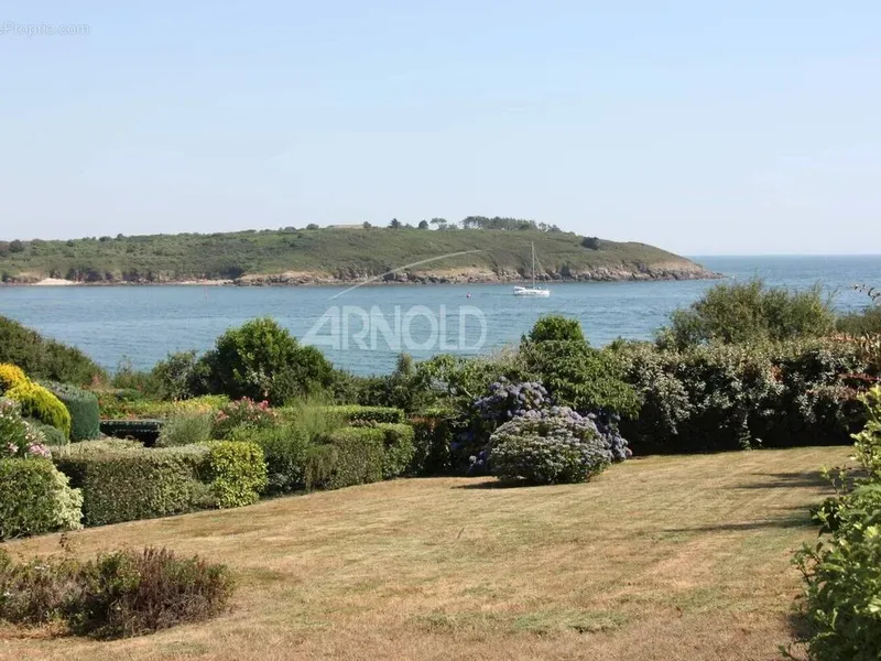 Photo Maison à Arzon au prix de 950 000€