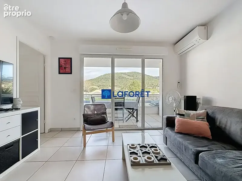 Photo Appartement à Carqueiranne au prix de 285 000€
