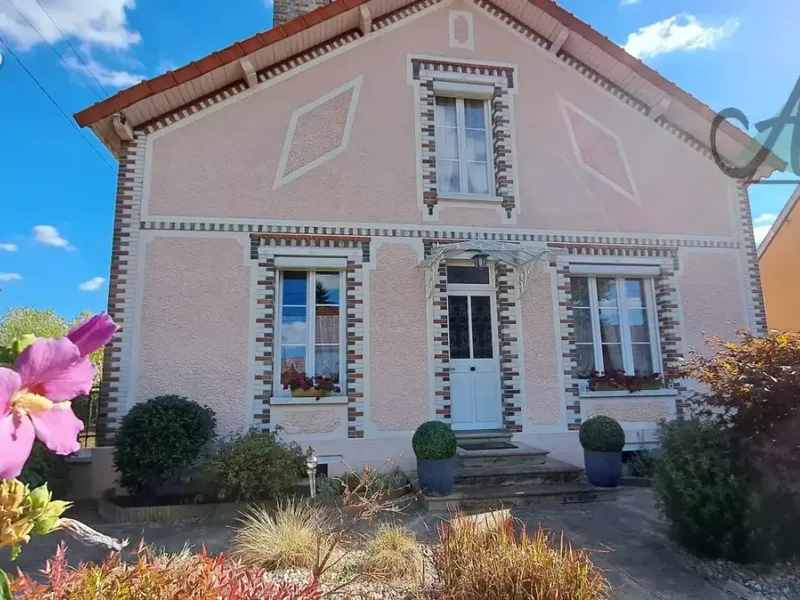 Photo Maison à Egriselles-Le-Bocage au prix de 299 600€