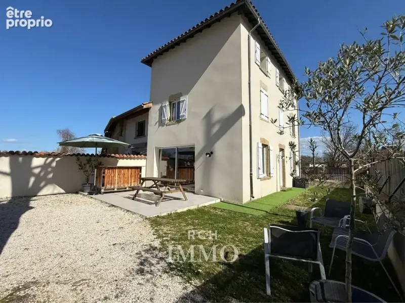 Photo Maison à Eyzin-Pinet au prix de 299 000€