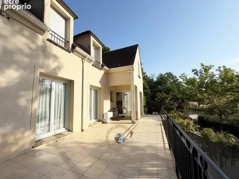 Photo Maison à Bievres au prix de 1 290 000€