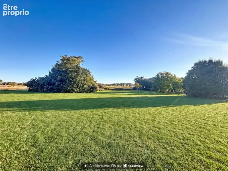 Photo Terrain à Saint-Jory au prix de 140 000€