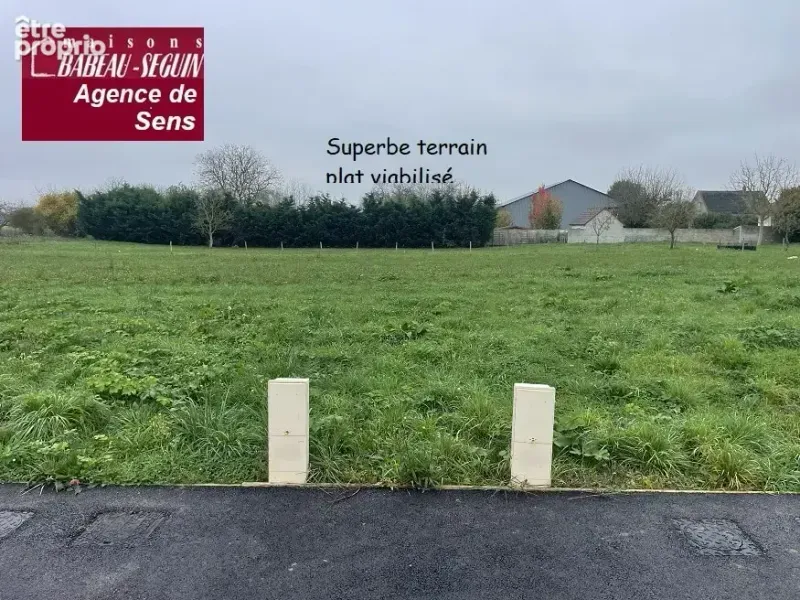Photo Terrain à Courlon-Sur-Yonne au prix de 51 000€