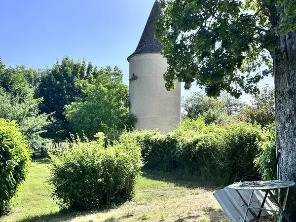 Photo Autres à Tournus au prix de 478 000€