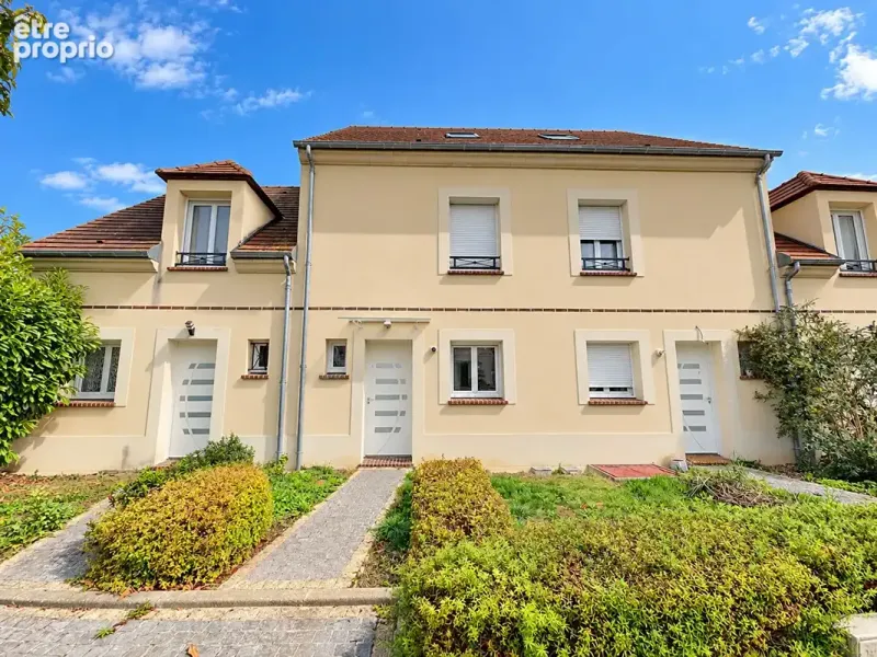 Photo Maison à Maintenon au prix de 200 500€