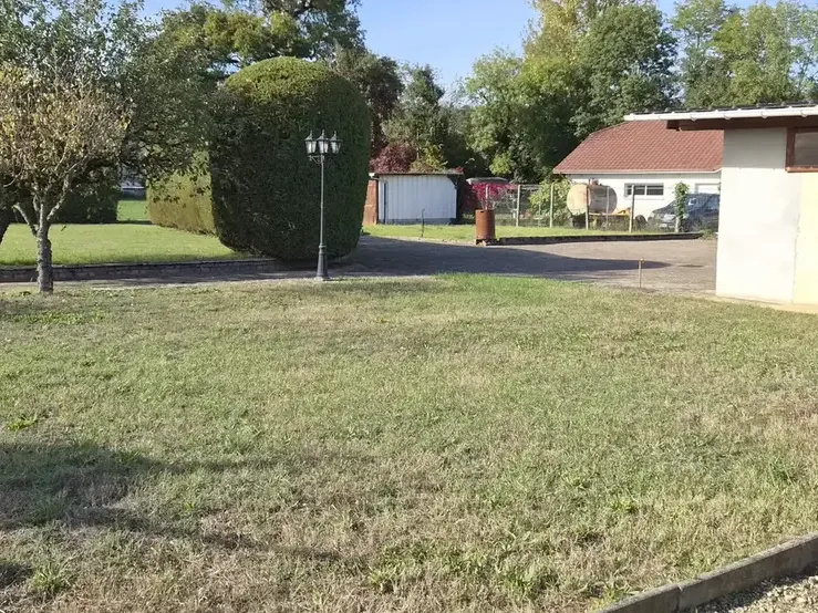 Photo Terrain à Soleymieu au prix de 118 000€
