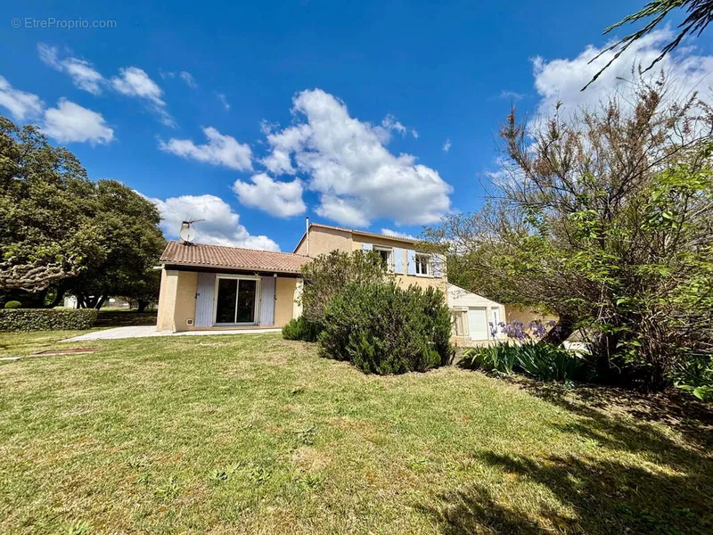 Photo Maison à Grignan au prix de 395 000€