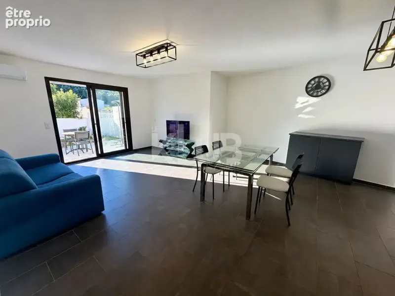 Photo Appartement à Santa-Maria-Poggio au prix de 189 000€
