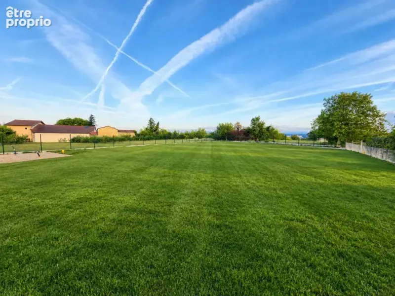 Photo Terrain à Irigny au prix de 259 000€