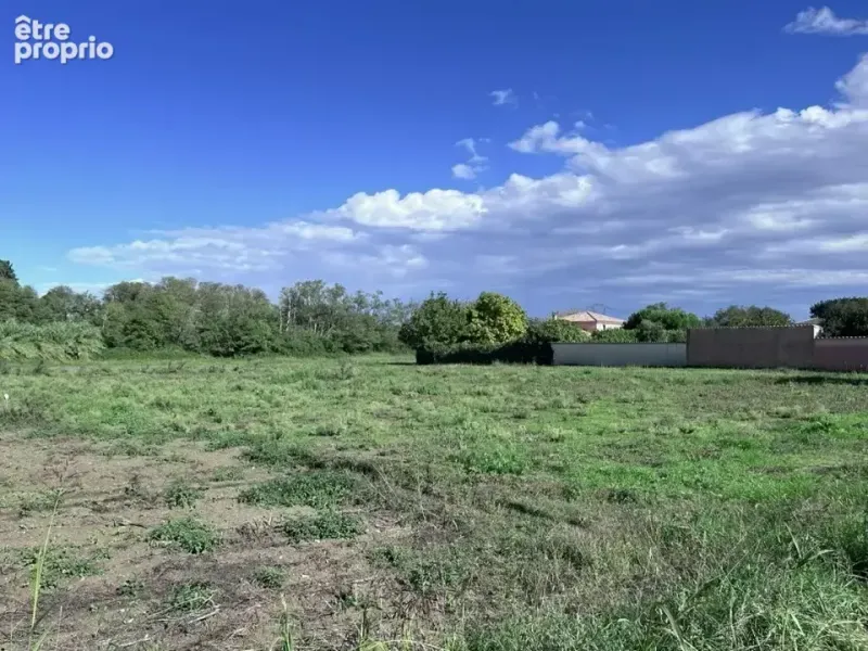 Photo Terrain à Montboucher-Sur-Jabron au prix de 119 000€