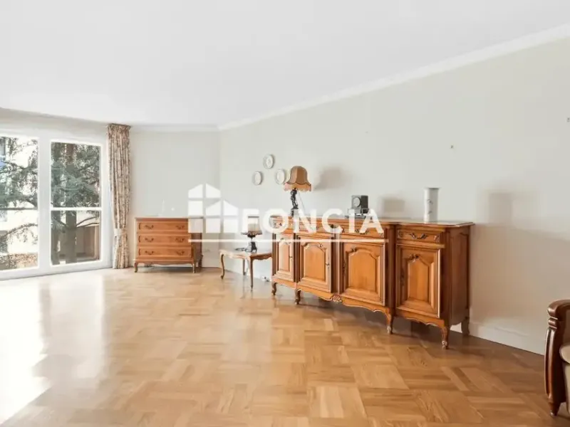 Photo Appartement à La Celle-Saint-Cloud au prix de 295 000€
