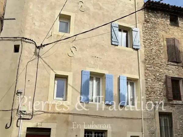Photo Appartement à Apt au prix de 159 000€