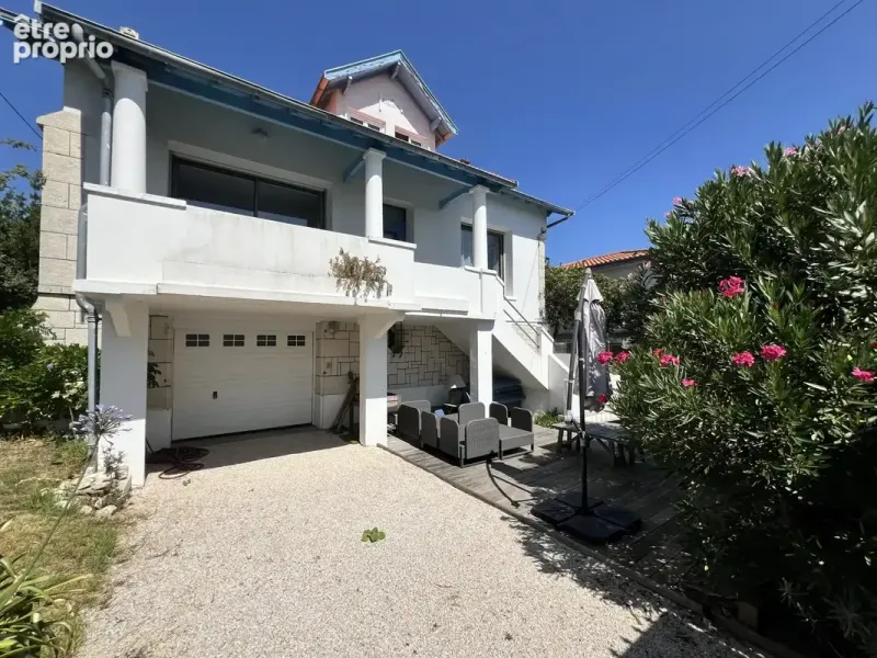 Photo Maison à Royan au prix de 570 000€