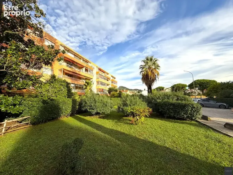 Photo Appartement à Hyeres au prix de 233 200€