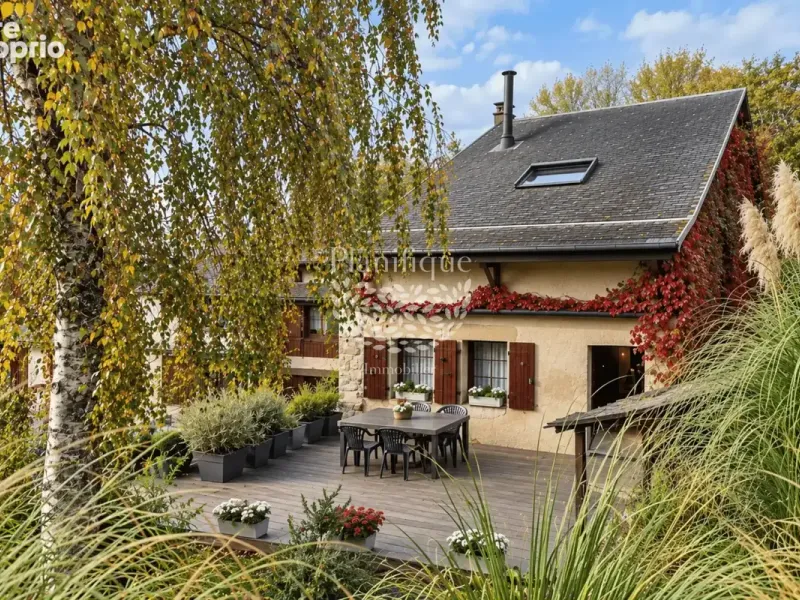 Photo Maison à Minzier au prix de 595 000€