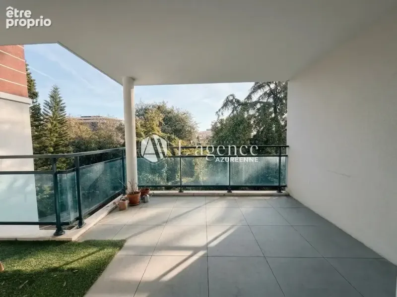 Photo Appartement à Saint-Laurent-Du-Var au prix de 350 000€