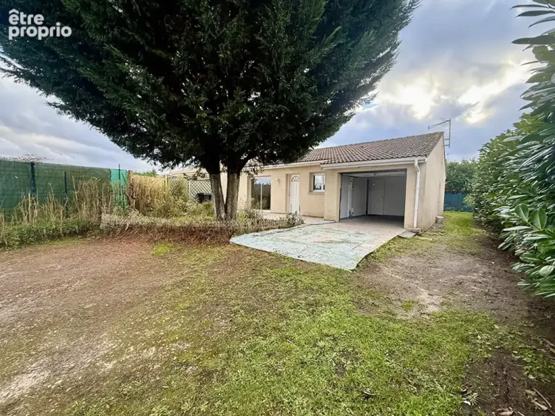 Photo Maison à Ambares-Et-Lagrave au prix de 209 000€