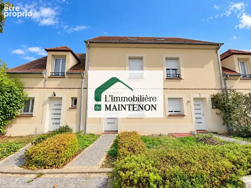 Photo Maison à Maintenon au prix de 200 500€