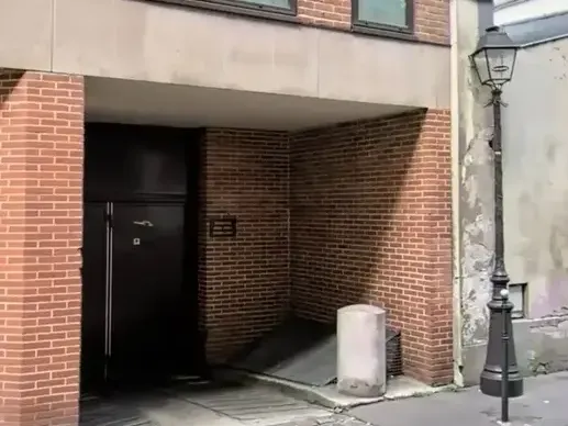 Photo Parking à Paris-3e au prix de 56 000€