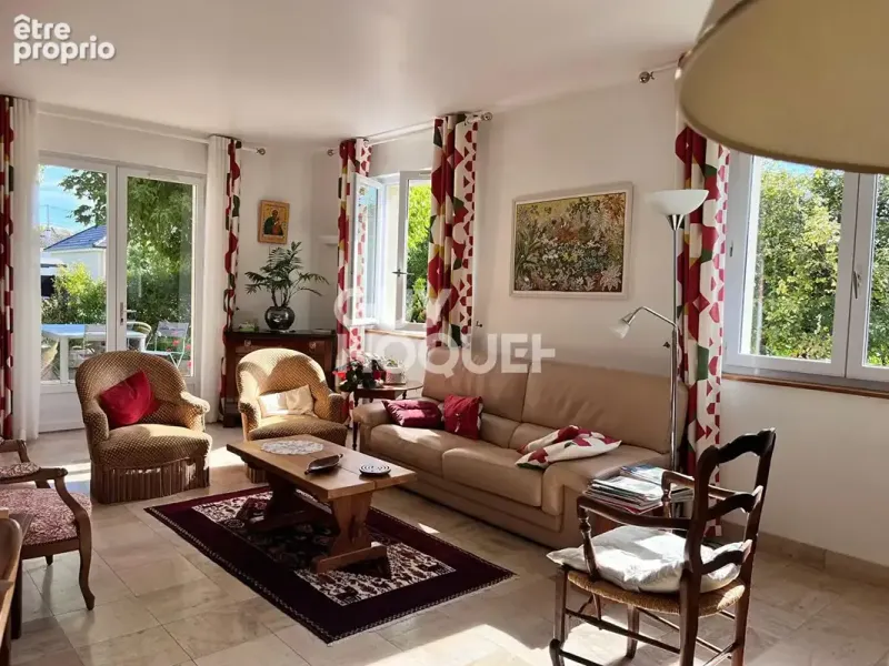 Photo Maison à Sainte-Maure au prix de 290 000€