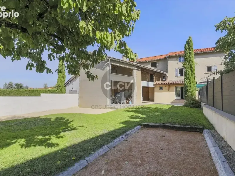 Photo Maison à Montanay au prix de 525 000€