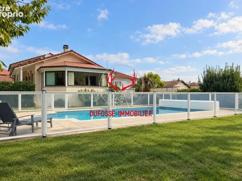 Photo Maison à Villieu-Loyes-Mollon au prix de 440 000€