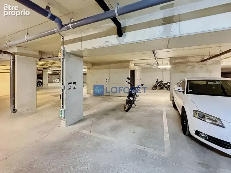 Photo Parking à Saint-Pierre-Du-Perray au prix de 10 900€